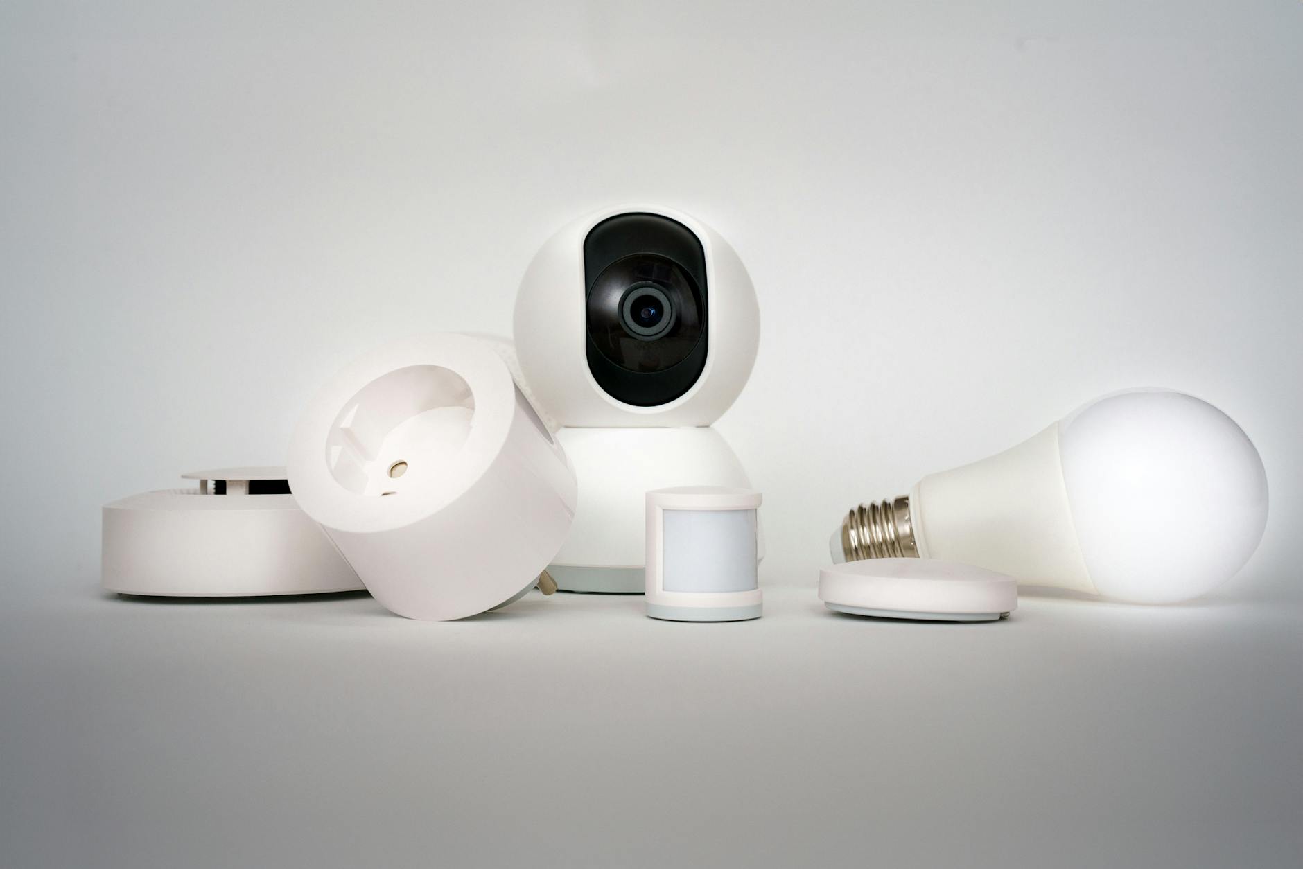 智能家居香港入門 2026：HomeKit vs Google Home vs Matter 點揀？