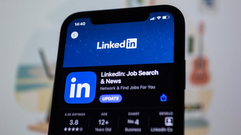 手機WiFi自動切換點設定？一次解決Android和iOS的常見問題